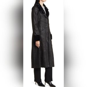 stylish Via spiga coat Size M  ( NEW )